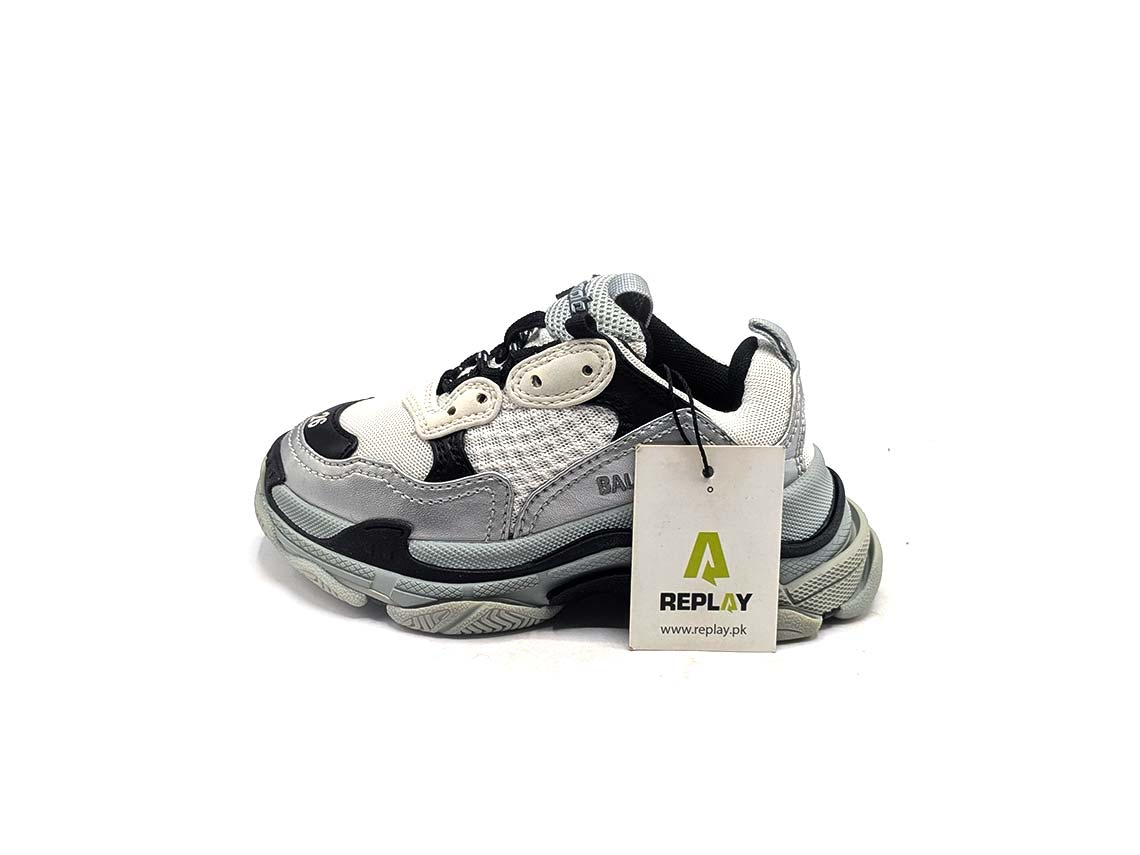 Balenciaga Triple S-style