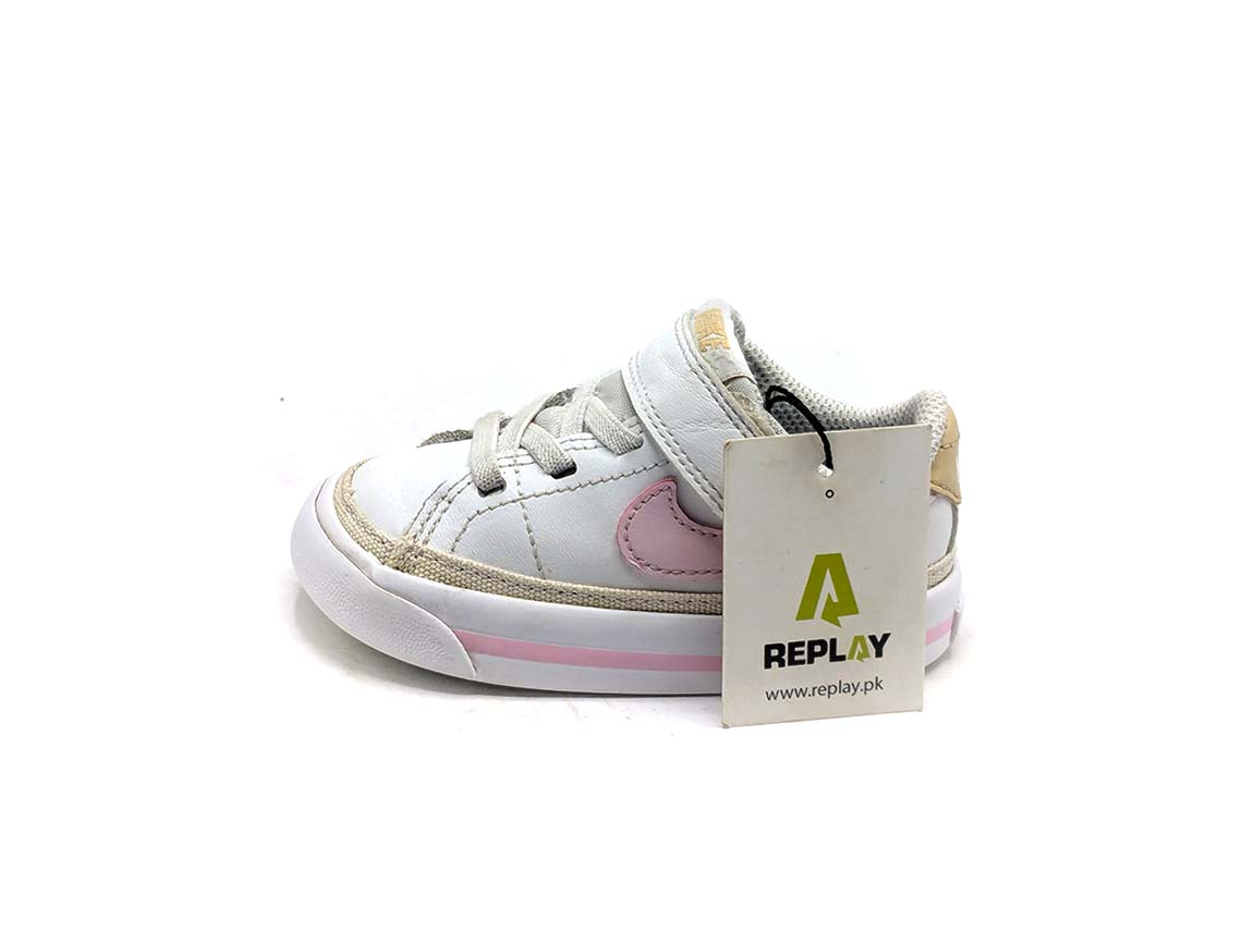 Nike Court Legacy
