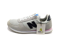 New Balance 220