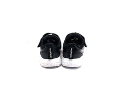 Nike Revolution 5