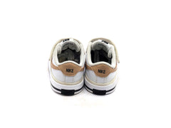 Nike Court Legacy
