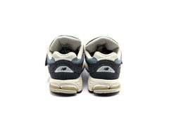 New Balance 2002R