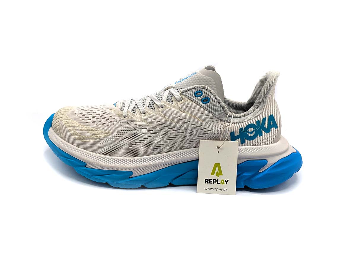 Hoka One One Clifton