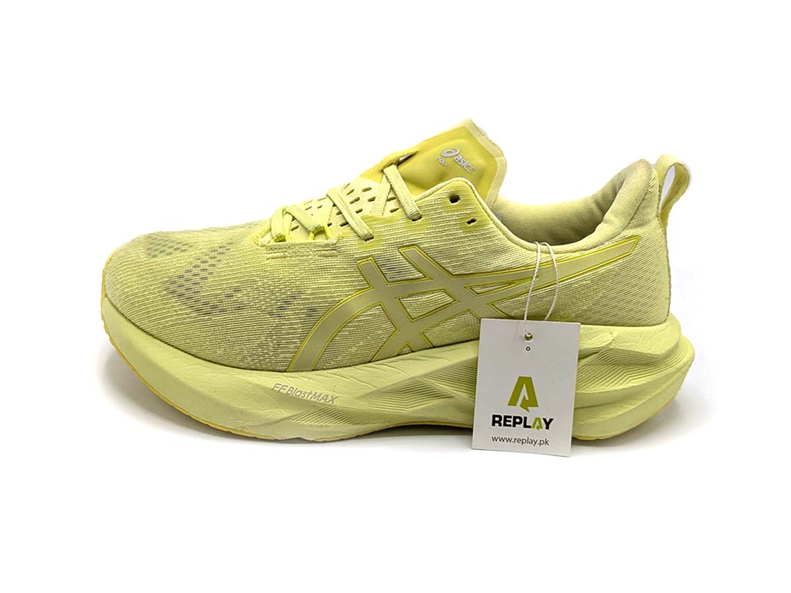 Asics Novablast 5 Lite-Show