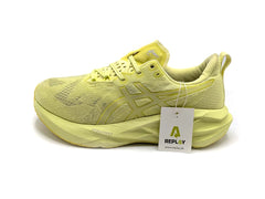 Asics Novablast 5 Lite-Show