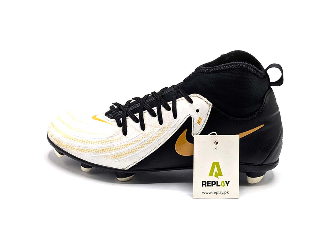 Nike Phantom Luna II