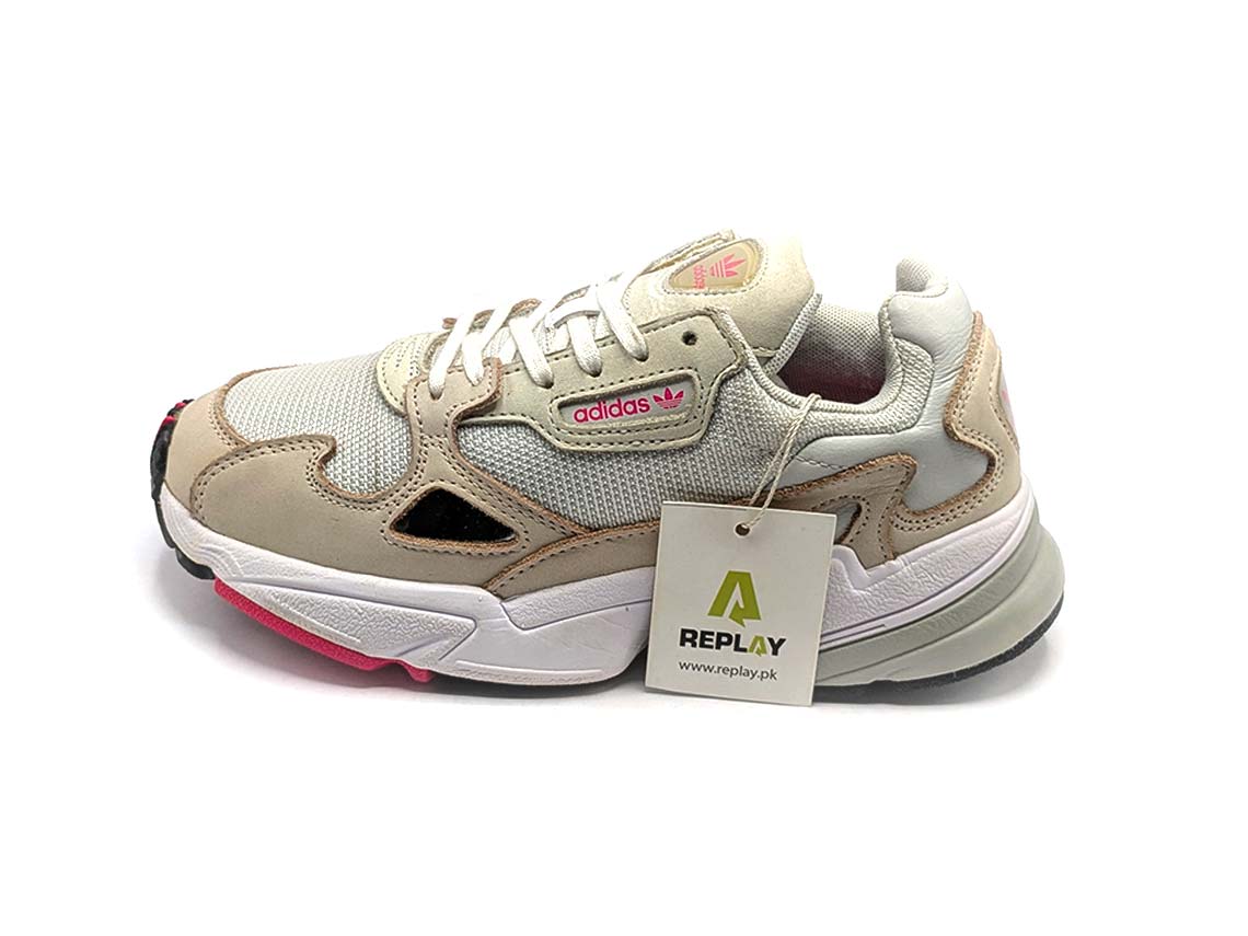 Adidas Falcon