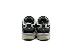 New Balance 990v6