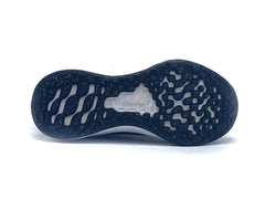 Nike Revolution 6