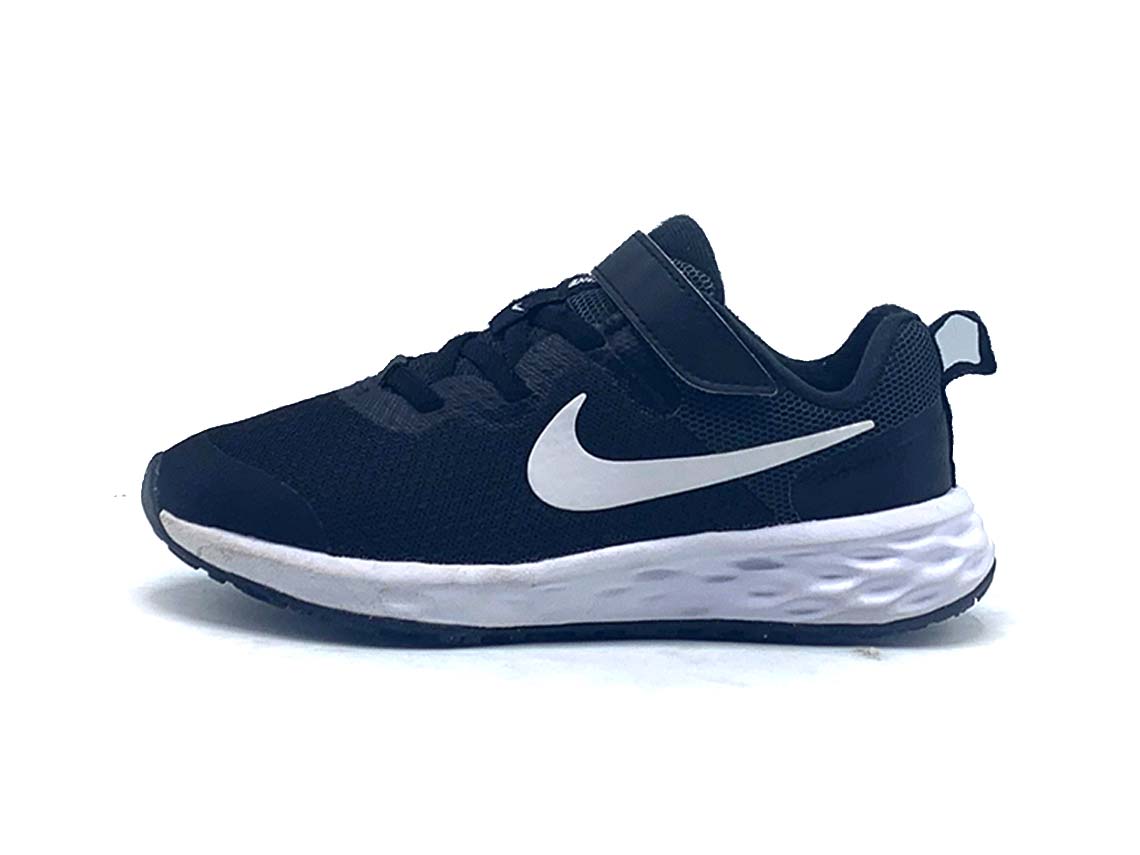 Nike Revolution 6