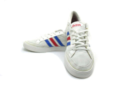 Adidas VS