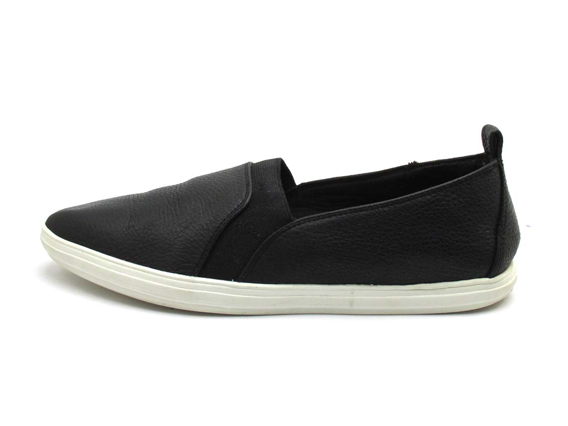 Nine West