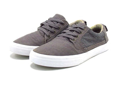 Toms