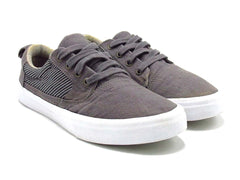Toms