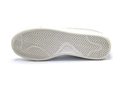 Nike Court Royale