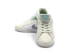 Nike Women's Trainers Low-Top Sneakers