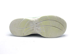 Skechers Swift Kicks 10.5-4