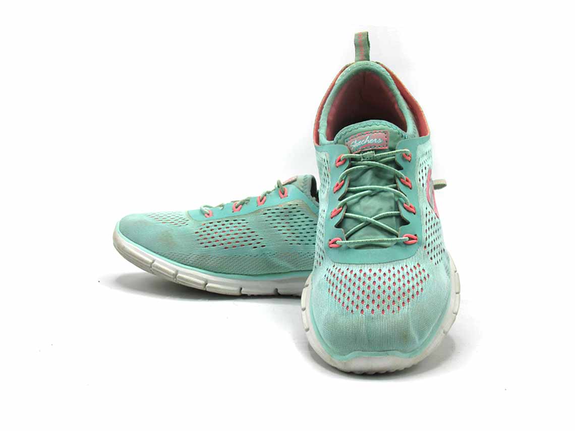 Skechers Stretch Fit Glider Walking Replay